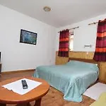 Pupa Διαμέρισμα Ρόβινι