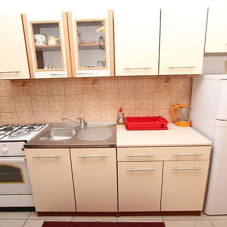 Apartament Pupa *